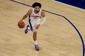 康宁汉姆单场30分10助3断3帽活塞队史首人 过去10年联盟第四位